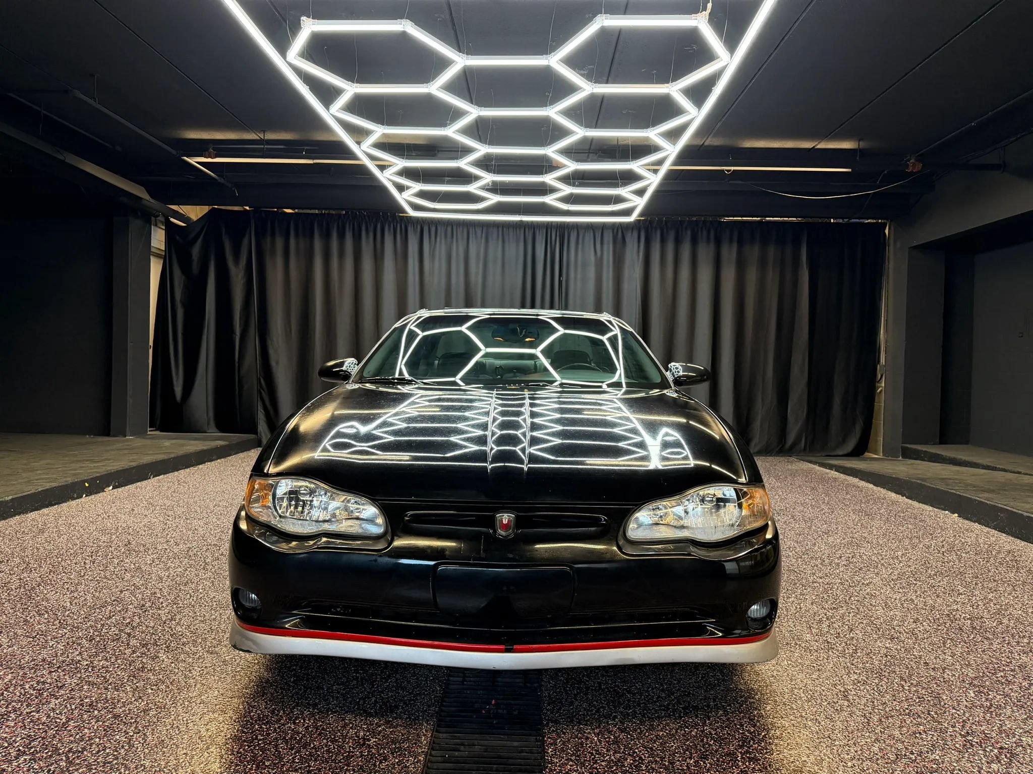 Used 2002 Chevrolet Monte Carlo SS w/ Pace Car Replica Pkg FWD image 2