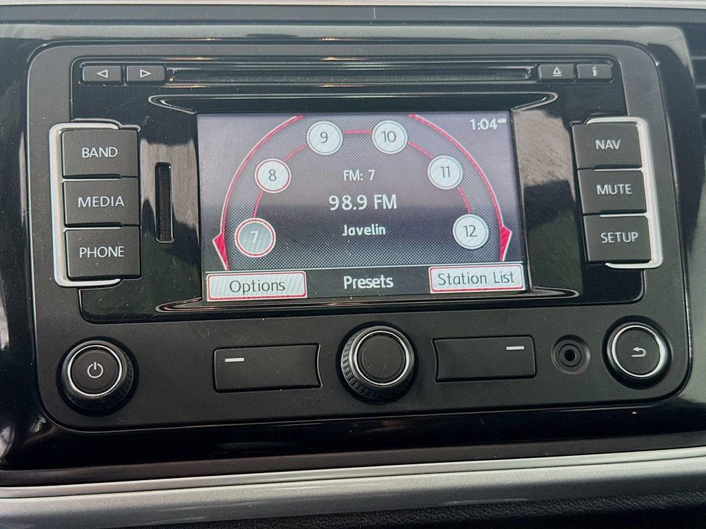 Used 2015 Volkswagen Beetle 1.8T image 16