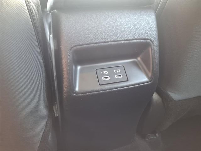 Used 2025 Toyota Corolla LE image 70