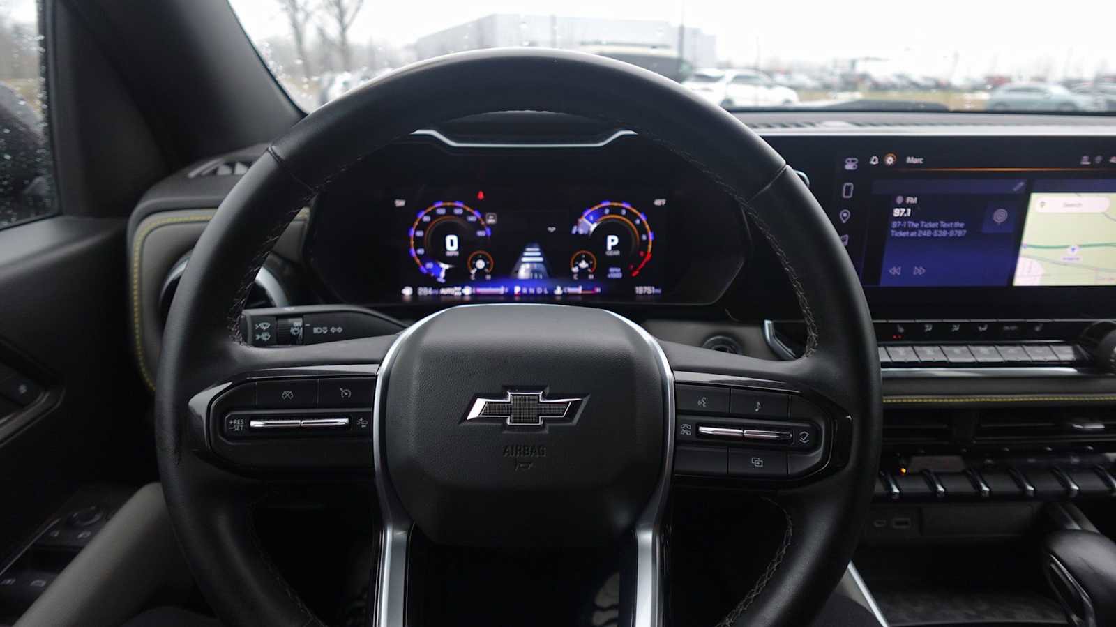 Used 2024 Chevrolet Colorado ZR2 w/ Technology Package AWD/4WD image 27