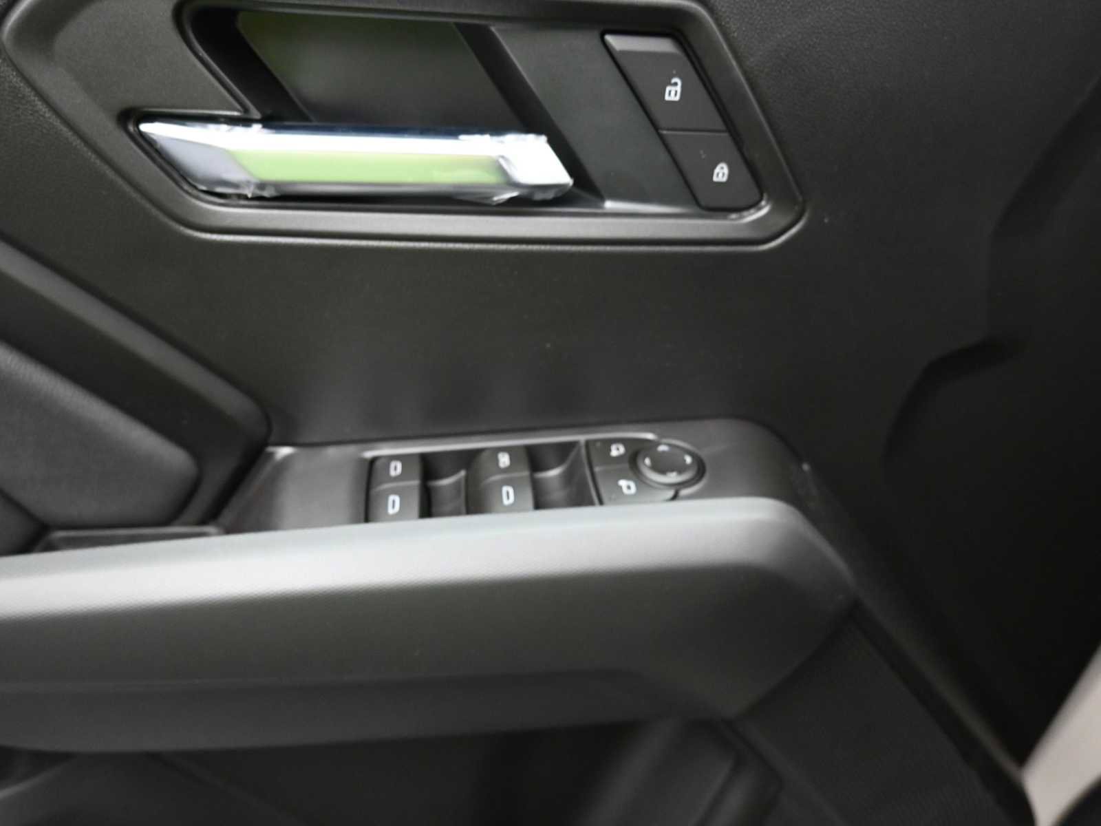 New 2026 GMC Canyon Elevation w/ Convenience Package image 14