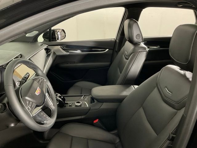 Used 2025 Cadillac XT5 Premium Luxury w/ Technology Package image 26