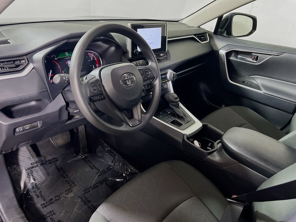 Certified 2025 Toyota RAV4 XLE AWD/4WD image 10