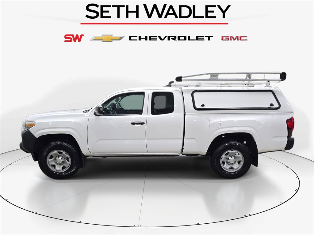 Used 2018 Toyota Tacoma SR image 4