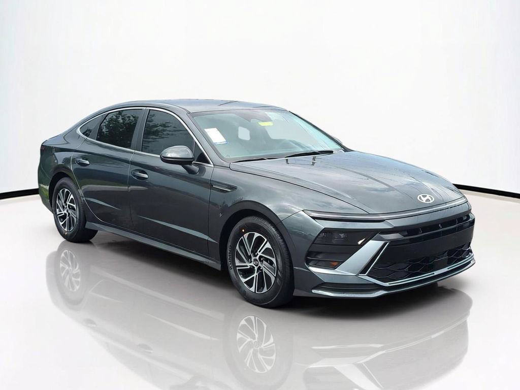 New 2026 Hyundai Sonata Blue FWD image 2