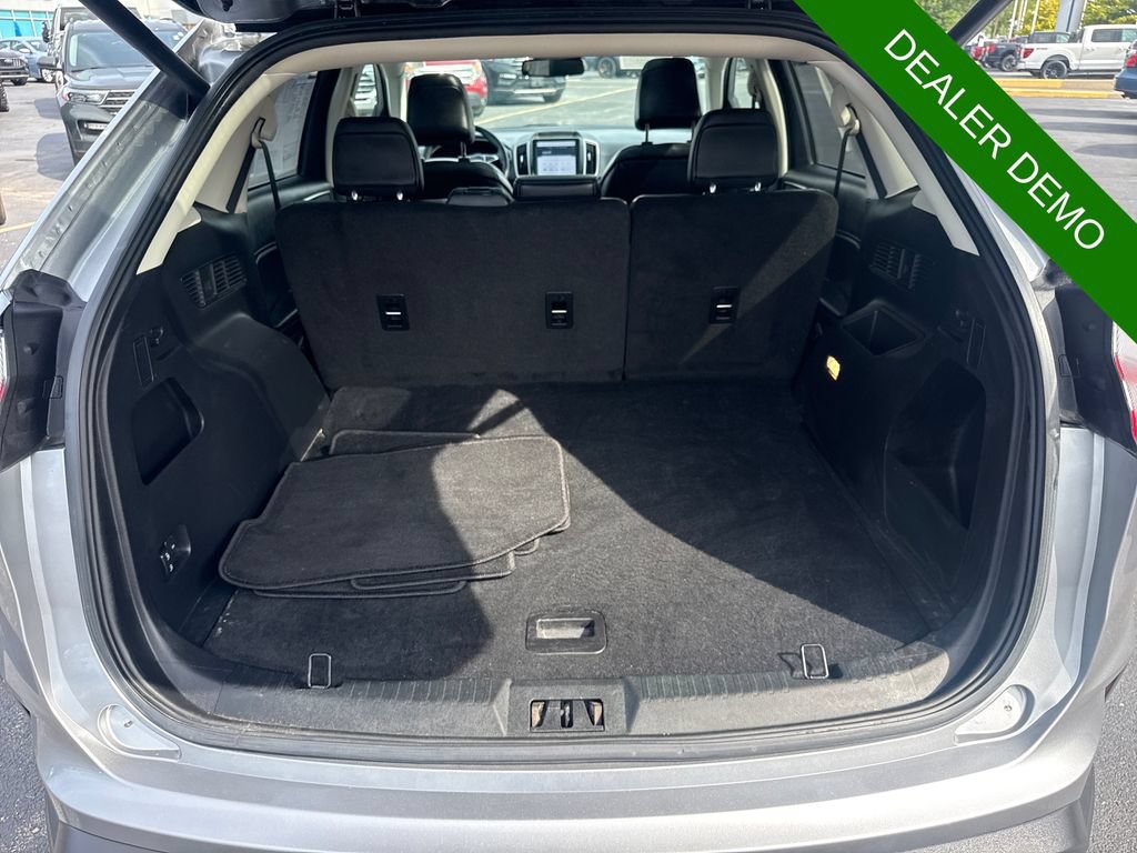 Used 2023 Ford Edge SEL AWD/4WD image 11