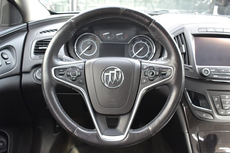 Used 2015 Buick Regal Premium FWD image 13