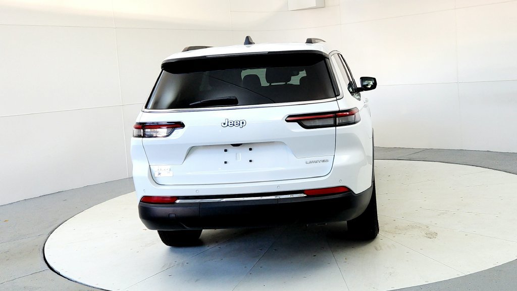 Used 2024 Jeep Grand Cherokee L Limited AWD/4WD image 5