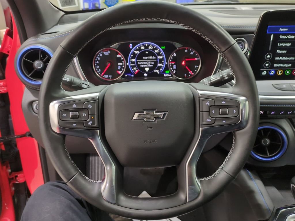 Used 2025 Chevrolet Blazer RS w/ Driver Confidence II Package image 5