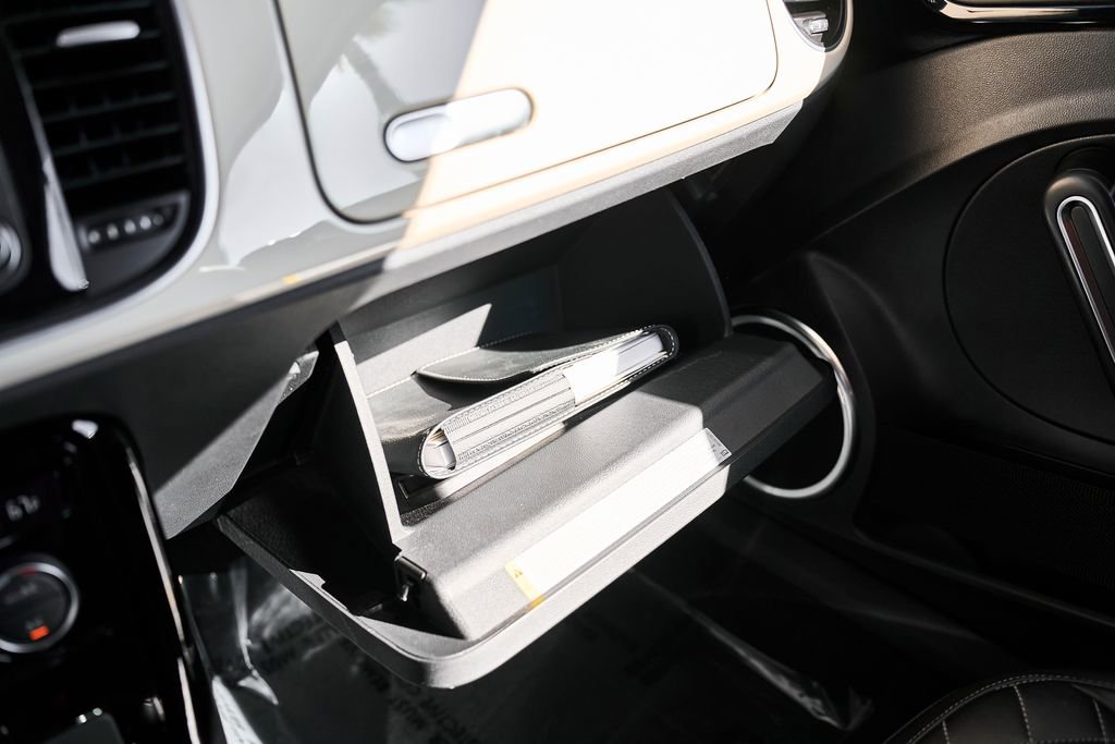 Used 2019 Volkswagen Beetle 2.0T Final Edition SEL FWD image 29