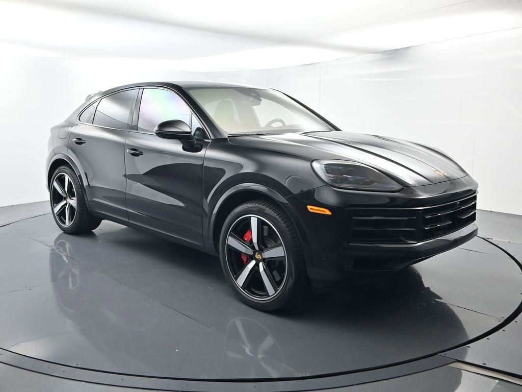Certified 2024 Porsche Cayenne S AWD/4WD image 17