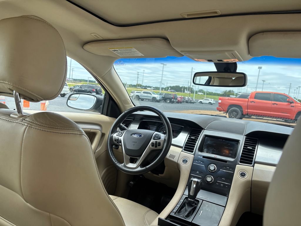 Used 2015 Ford Taurus SEL w/ Equipment Group 201A FWD image 30
