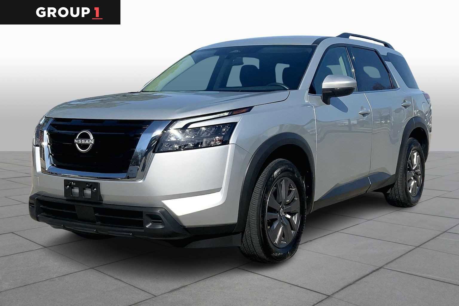 Used 2025 Nissan Pathfinder SV