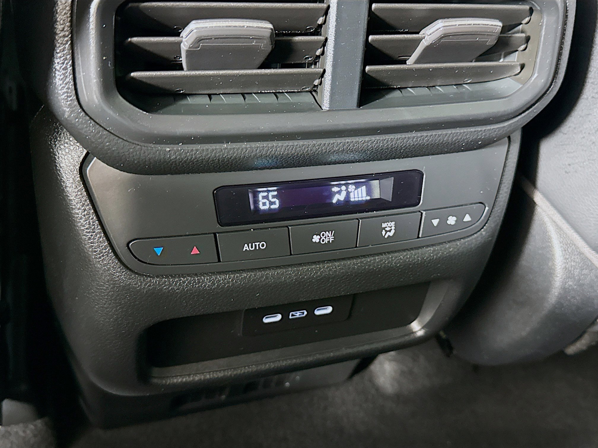 Certified 2024 Honda Pilot Touring image 31