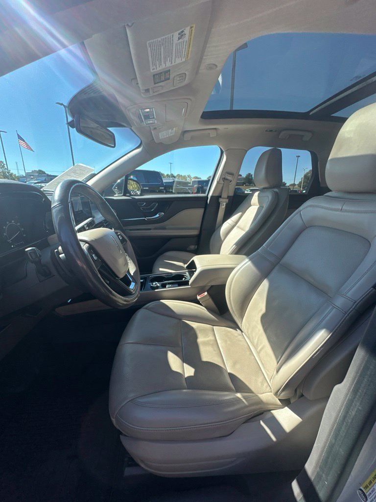 Used 2021 Lincoln Corsair FWD w/ Premium Package image 20