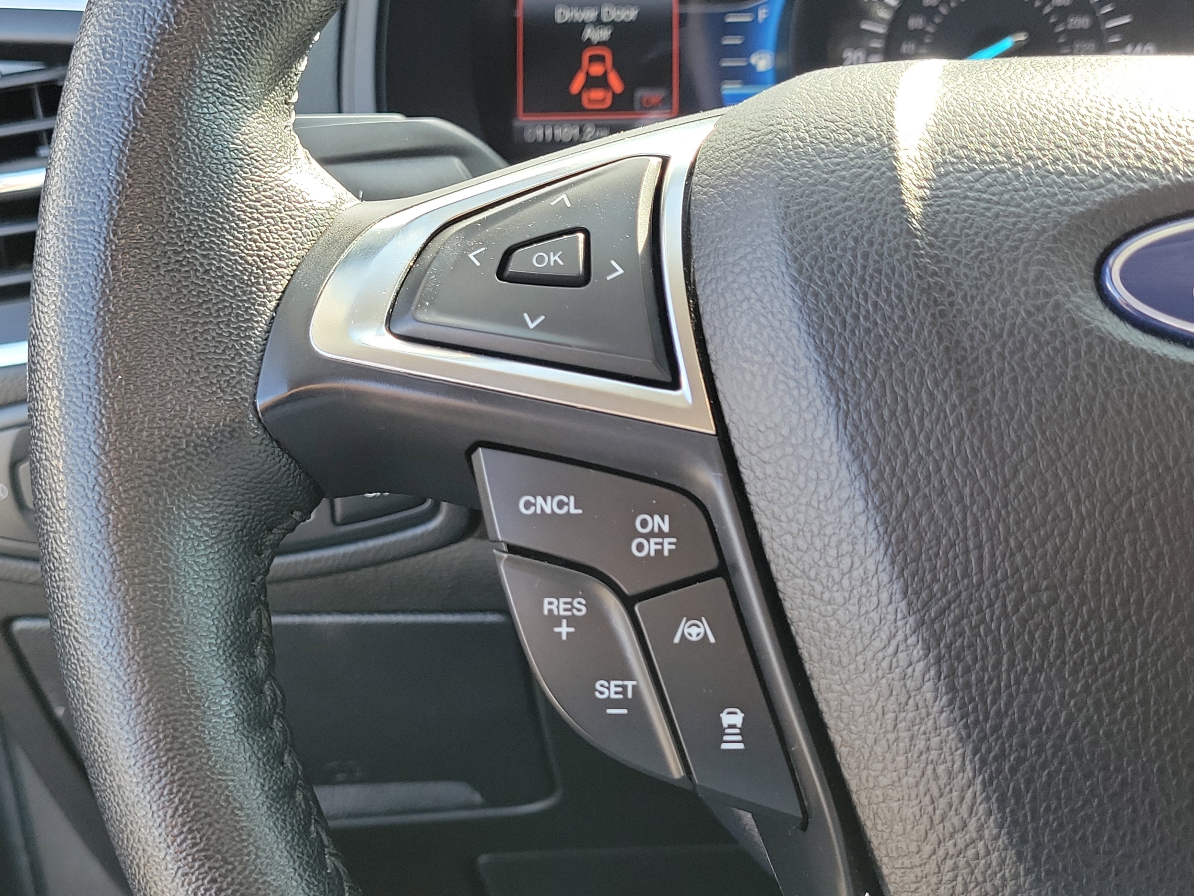 Used 2022 Ford Edge Titanium image 24