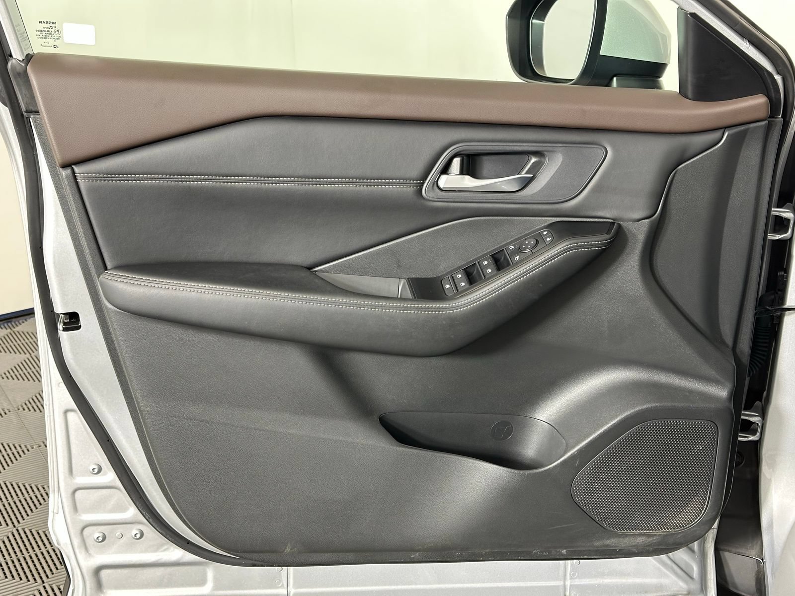 Used 2023 Nissan Rogue SV w/ SV Premium B Package AWD/4WD image 36