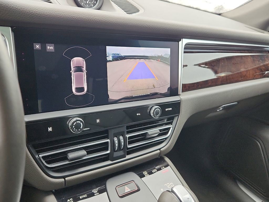 Certified 2023 Porsche Macan S image 18