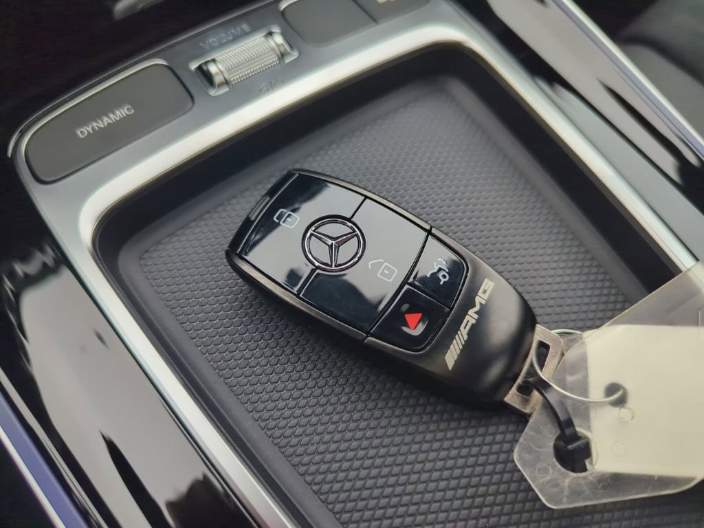 Used 2024 Mercedes-Benz GLA 35 AMG 4MATIC image 31