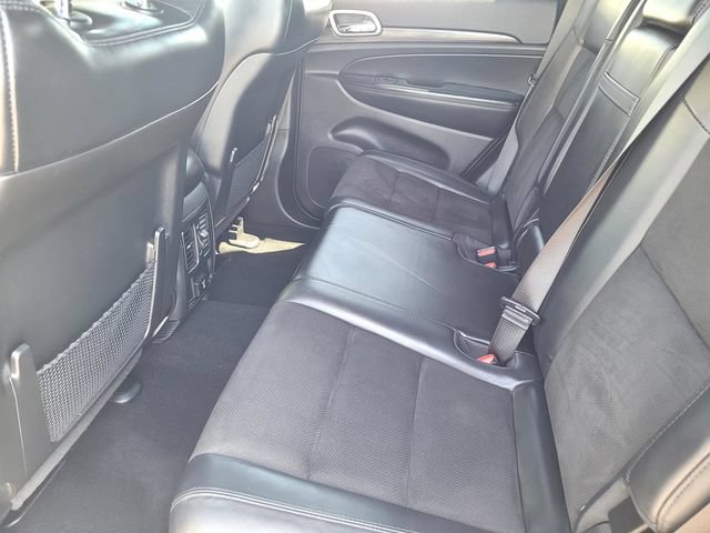 Used 2019 Jeep Grand Cherokee Altitude AWD/4WD image 12