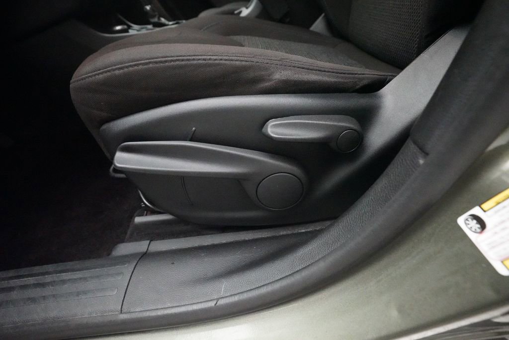 Used 2019 Jeep Cherokee Sport w/ Cold Weather Group image 28