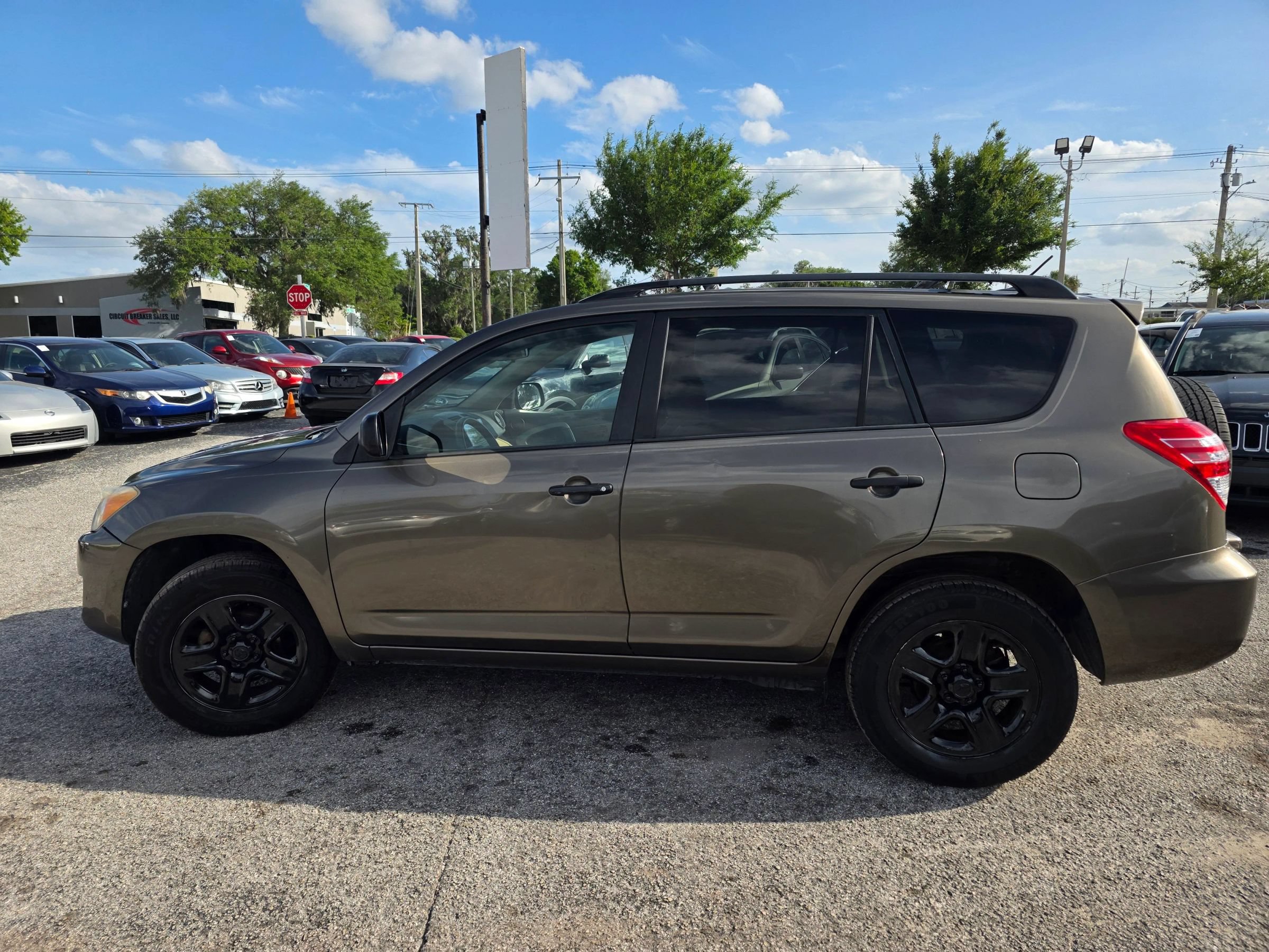 Used 2011 Toyota RAV4 2WD w/ Base L4 Extra Value Pkg image 4