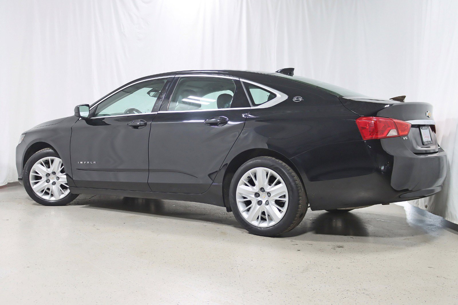Used 2018 Chevrolet Impala LS image 9