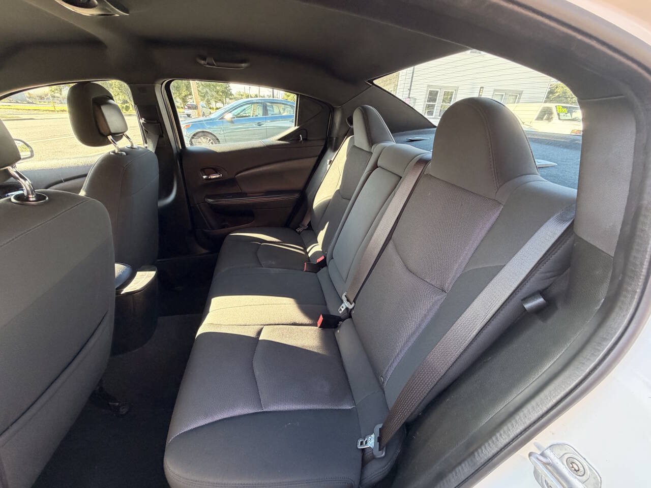 Used 2012 Dodge Avenger SXT FWD image 11