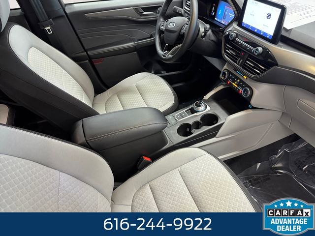 Used 2023 Ford Escape Active AWD/4WD image 9