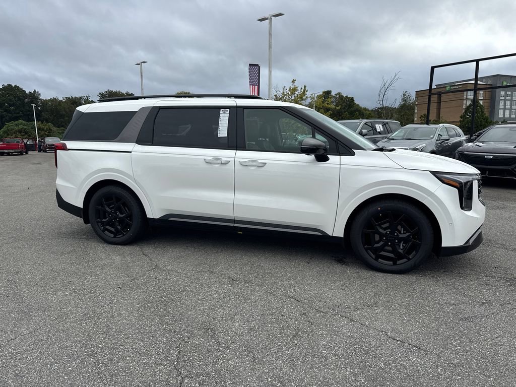 New 2026 Kia Carnival SX image 2