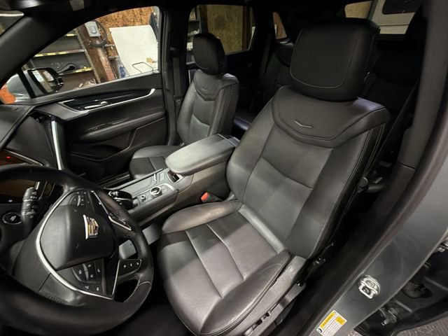 Used 2025 Cadillac XT5 Premium Luxury AWD/4WD image 21