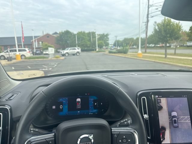 Used 2023 Volvo XC40 B5 Plus w/ Driver Assist Package AWD/4WD image 17