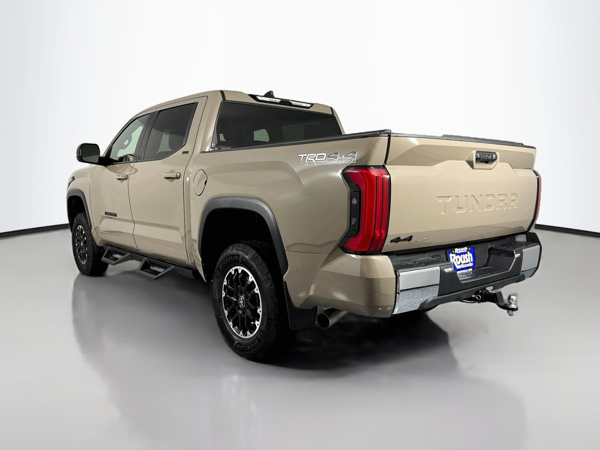 Used 2026 Toyota Tundra SR5 w/ TRD Off-Road Premium Package AWD/4WD image 7