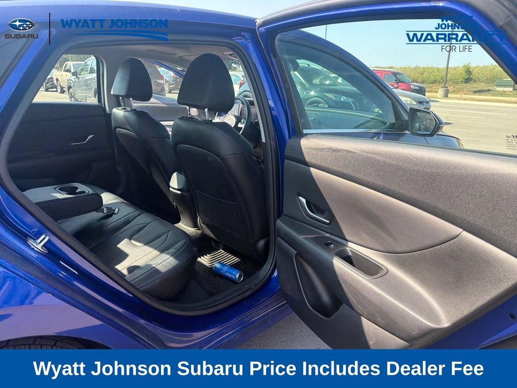 Used 2022 Hyundai Elantra Limited FWD image 32