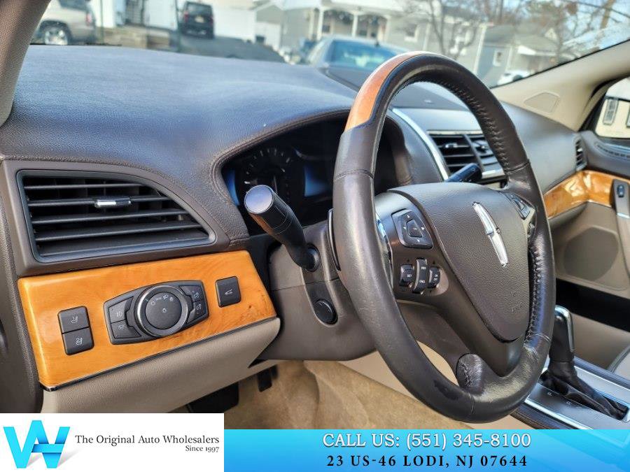 Used 2015 Lincoln MKX AWD w/ Equipment Group 102A image 7