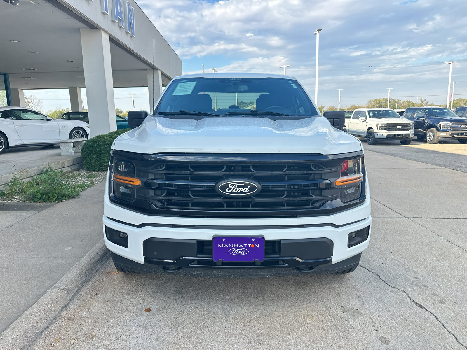 Used 2024 Ford F150 XLT w/ XLT Black Appearance Package AWD/4WD image 14
