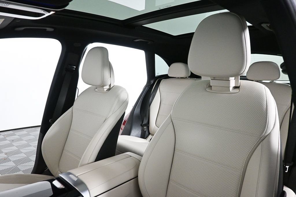 Certified 2024 Mercedes-Benz GLC 300 4MATIC image 5