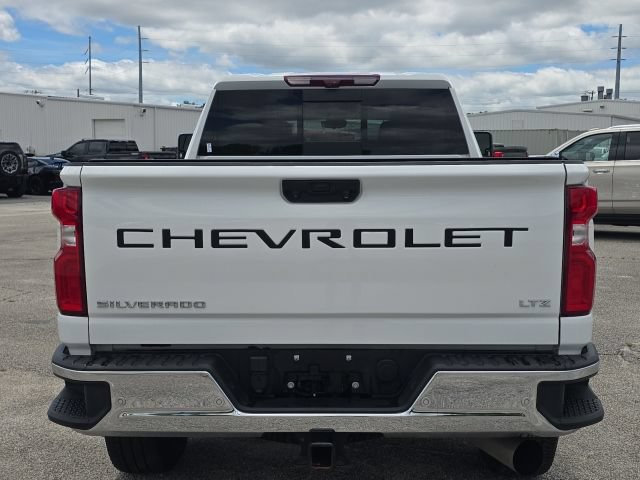 Certified 2024 Chevrolet Silverado 3500 LTZ w/ LTZ Premium Package AWD/4WD image 4