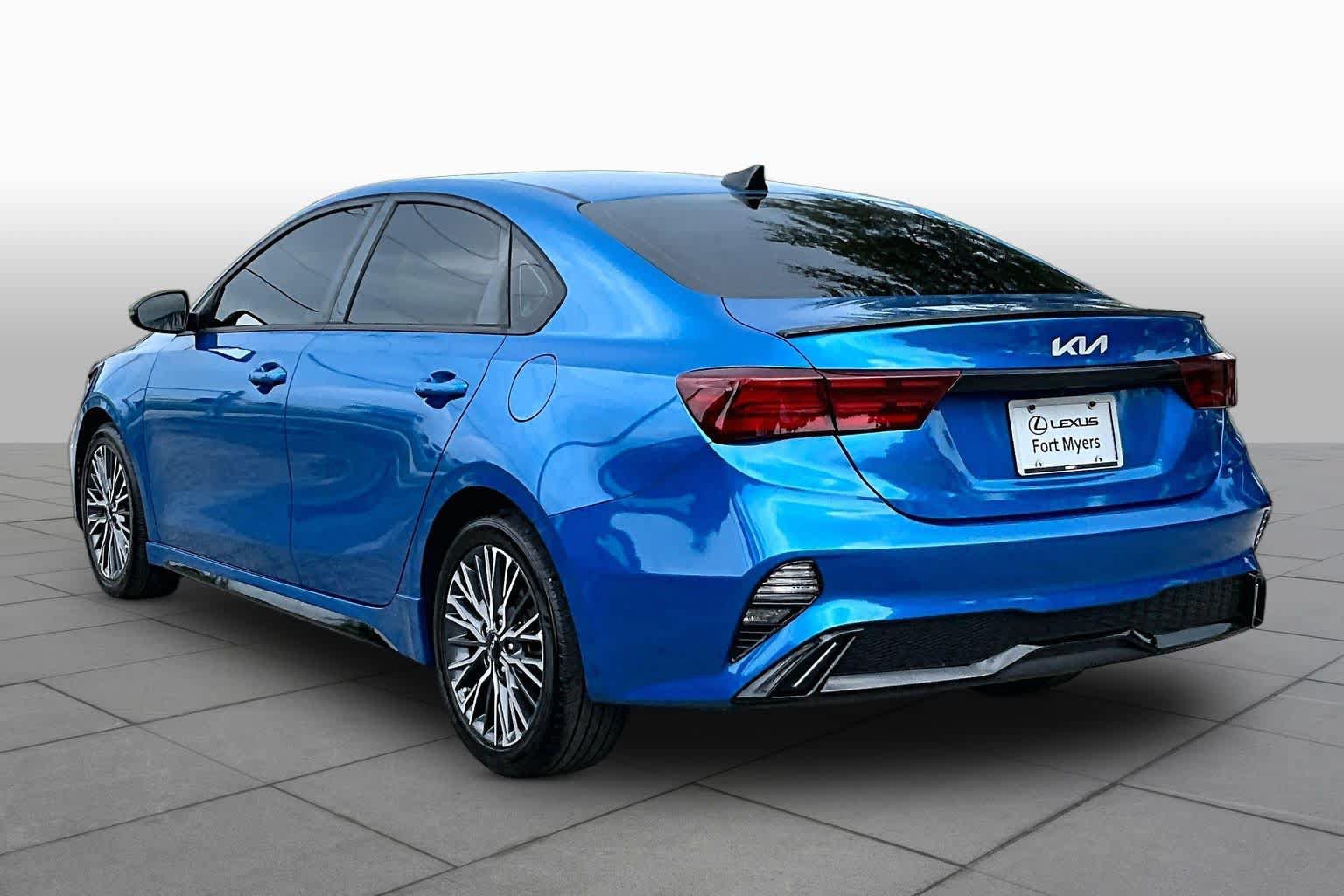 Used 2023 Kia Forte GT-Line w/ GT-Line Premium Package FWD image 11