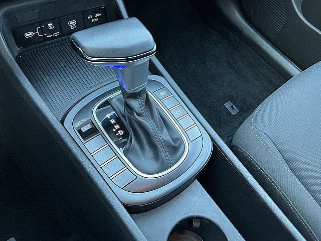 Used 2025 Hyundai Kona SEL image 22