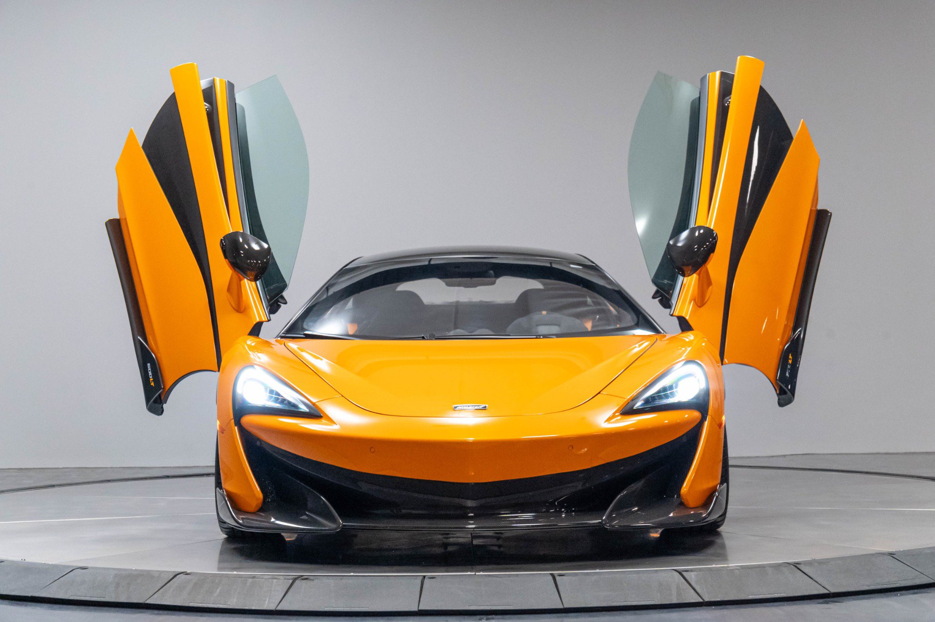 Used 2019 McLaren 600LT RWD image 37