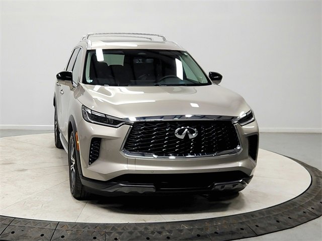 Used 2025 INFINITI QX60 Sensory image 2