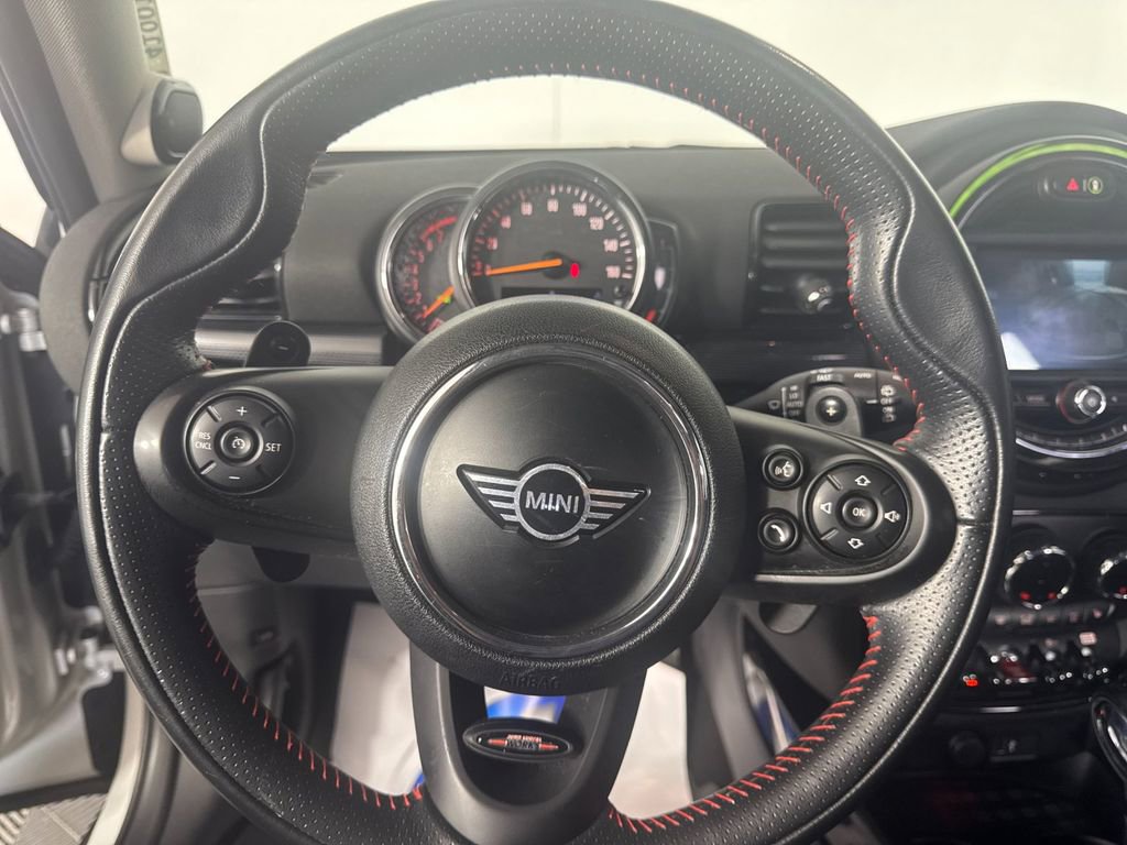 Used 2019 MINI Cooper Clubman S w/ Premium Package image 22