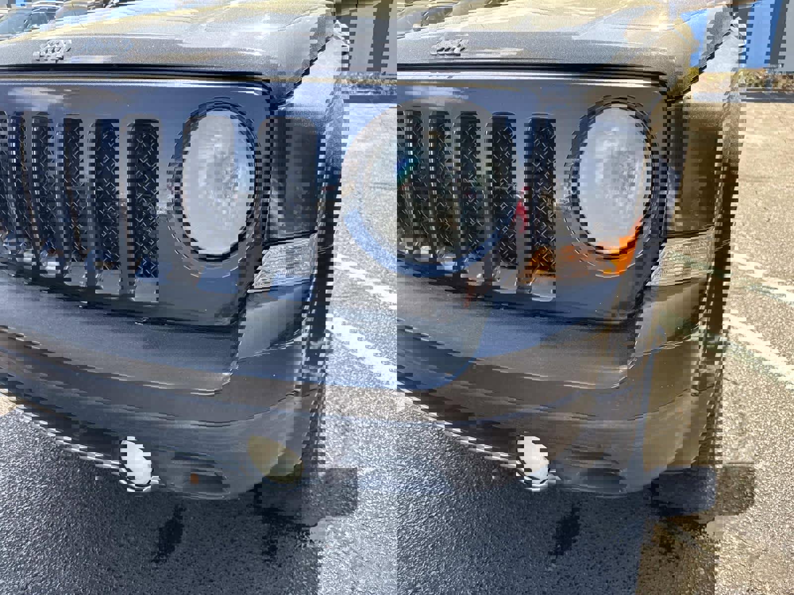 Used 2011 Jeep Patriot Latitude FWD image 20