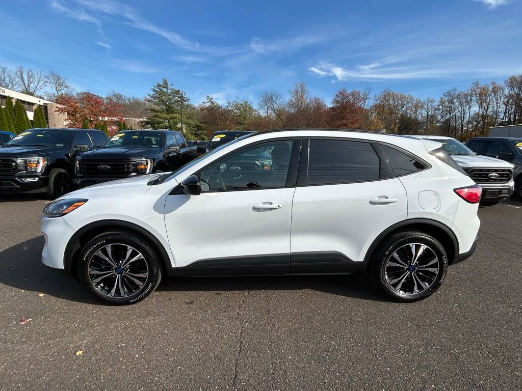 Certified 2022 Ford Escape SEL w/ SEL Stealth AWD Package image 13