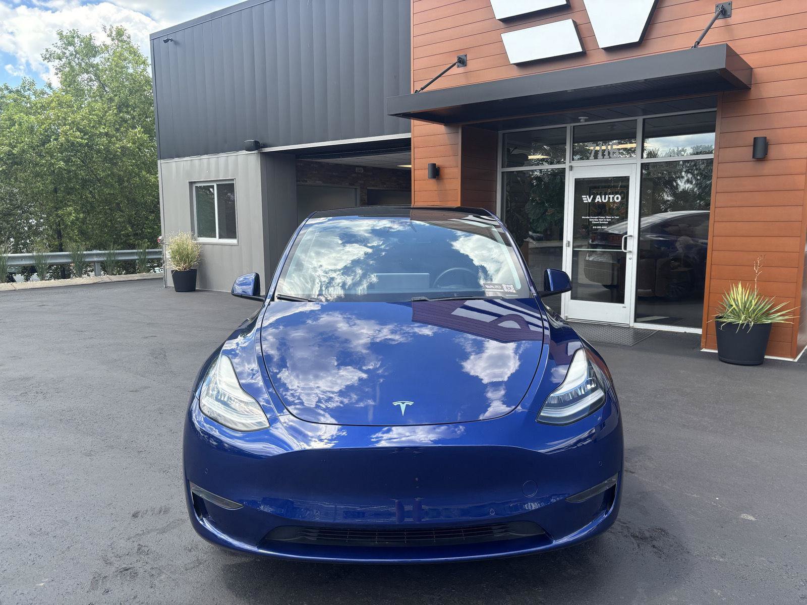 Used 2021 Tesla Model Y Long Range AWD/4WD image 3