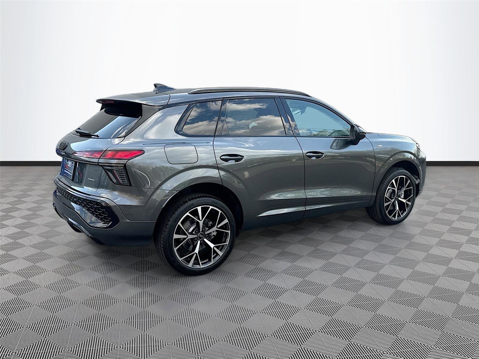 New 2026 Audi Q3 quattro 2.0T image 7