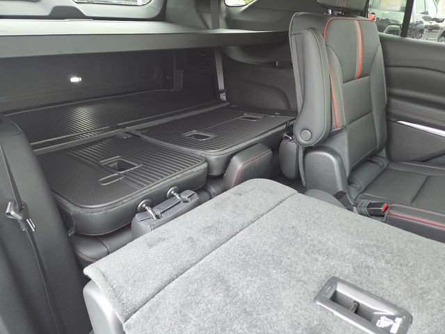 New 2027 Chevrolet Traverse RS w/ LPO, Floor Liner Package AWD/4WD image 24