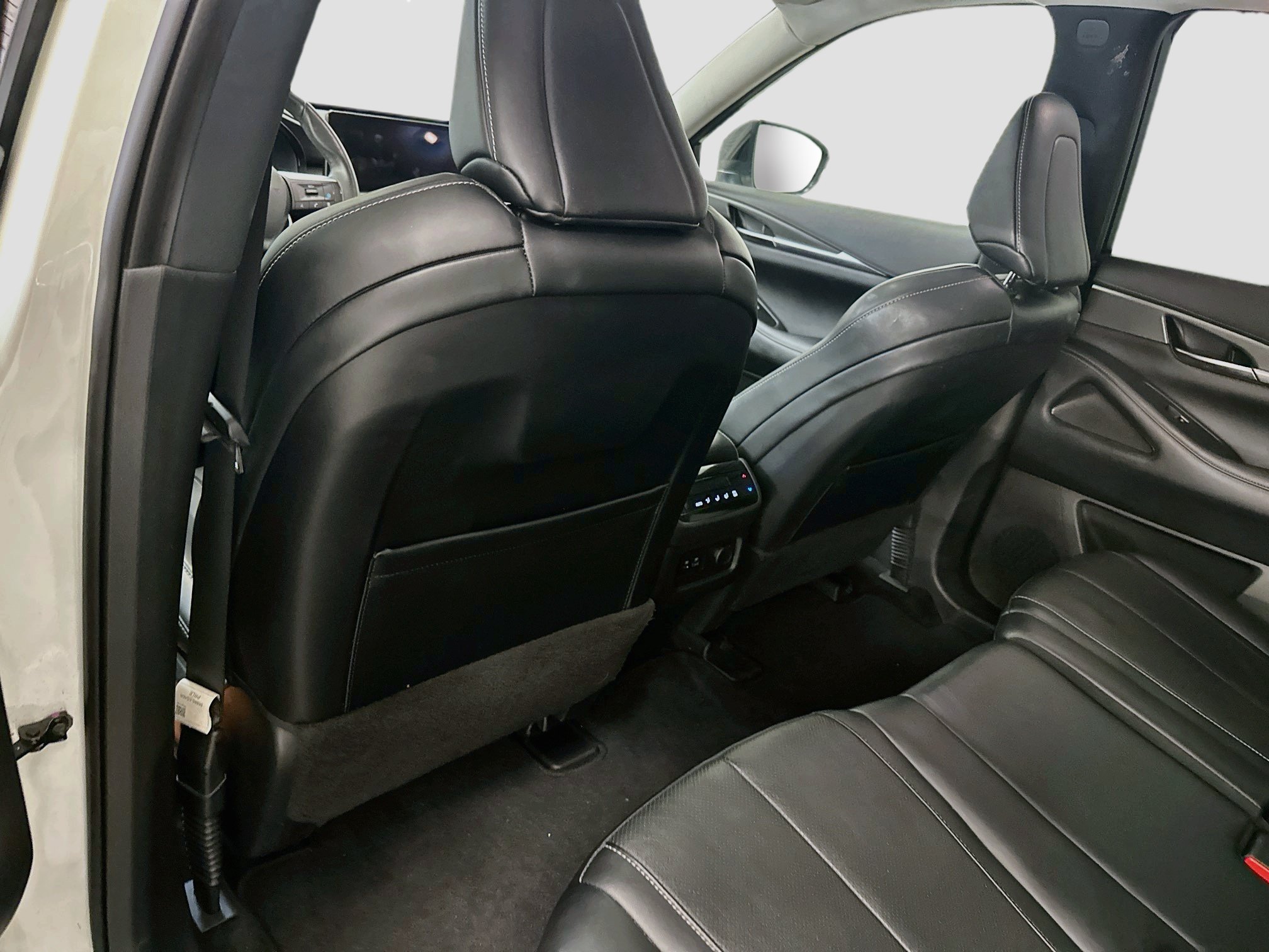 Used 2023 INFINITI QX60 Luxe w/ Cargo Package AWD/4WD image 29