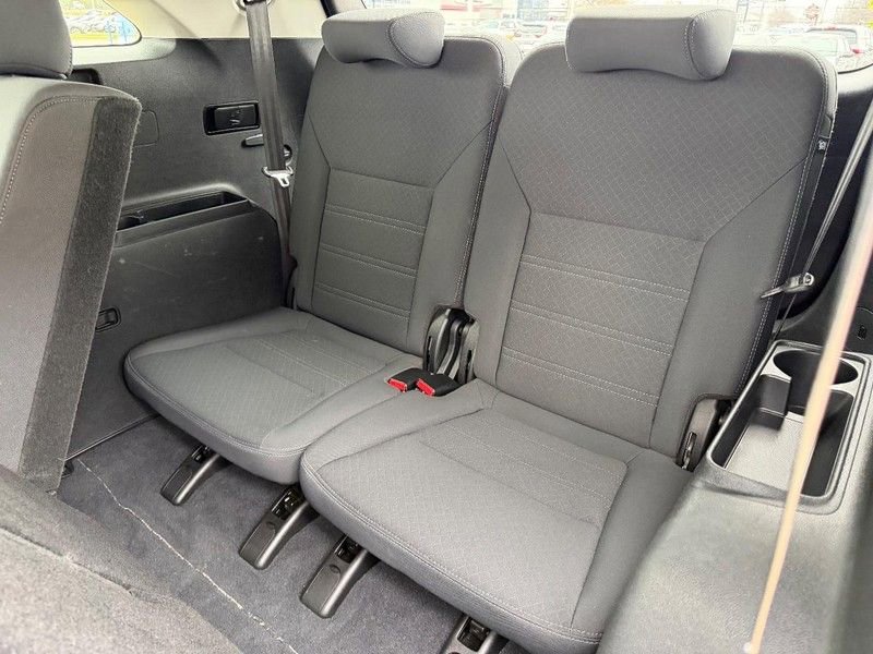Used 2019 Kia Sorento L image 8